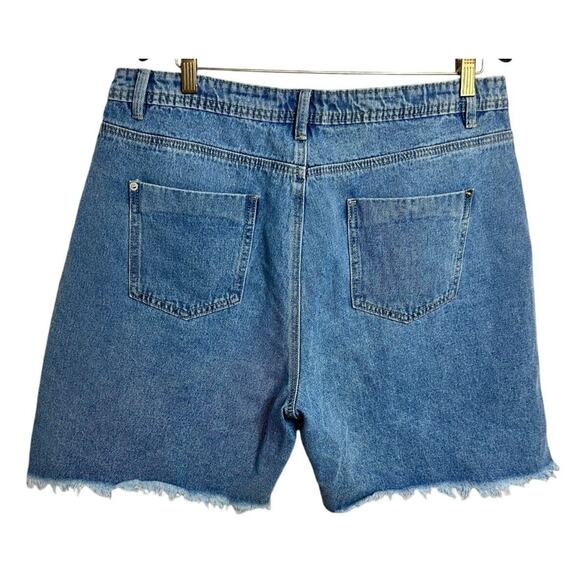 Missguided Plus Frayed Hem Longer Line Denim Shorts Sz 16 Blue Jean Short New - Picture 8 of 9